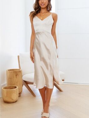 NWT Hello Molly- Here Comes The Sun Champagne Dress Size medium